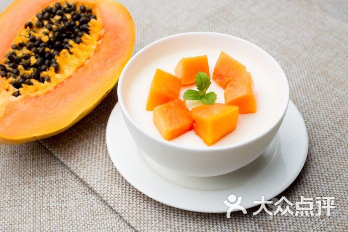 龟正盅 木瓜双皮奶