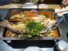 -夯鱼烤鱼·尔滨地标美食(国展店)