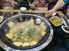 -山妹子铁锅炖