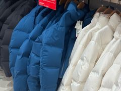 -优衣库(上海金桥国际商业广场店)