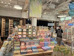 -猫的天空之城概念书店(杭州南宋御街店)