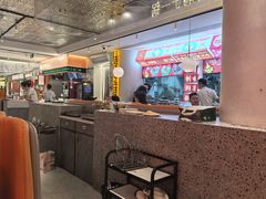 -黄记煌三汁焖锅(新佳丽江汉路店)