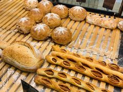 -Dough&Joe团憩(瑞虹天地月亮湾店)