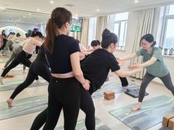 -爱尔乐美孕产瑜伽·普拉提
