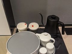 -上海虹桥中心爱琴海亚朵S酒店