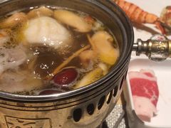 -雍和会海鲜姿造自助(湖东路店)