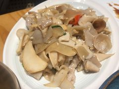 -十三式重庆江湖菜(金茂览秀城店)