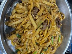 干炒牛河-牛一煲美食(江高店)