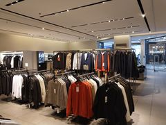 -ZARA(万达广场二七店)