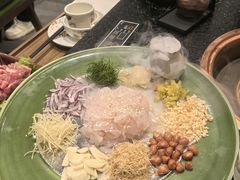 -得意咚瓜·顺德鱼生·冬瓜火锅(深圳首店)