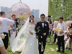 点击看大图 -全城热恋璀璨婚纱摄影(国贸总店)