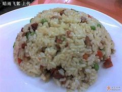 叉烧炒饭-满堂福素食馆(长阳路店)