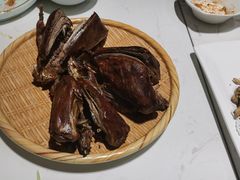黄泥烧鸽子-燕郊烧鸽子(酷车小镇店)