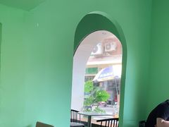 -新荔园茶餐厅(荔湾区府宿舍大院店)