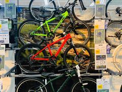 -迪卡侬(苗岭路店)