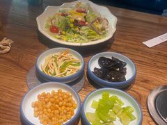 -明洞阿姨·韩式酱蟹烤肉·创意料理(三元桥店)