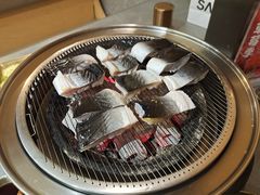 -围炉肉舍丹东海鲜烤肉·烤活鳗(步行街店)