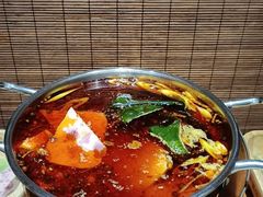 -独食火锅·半米屋台(直营总店)