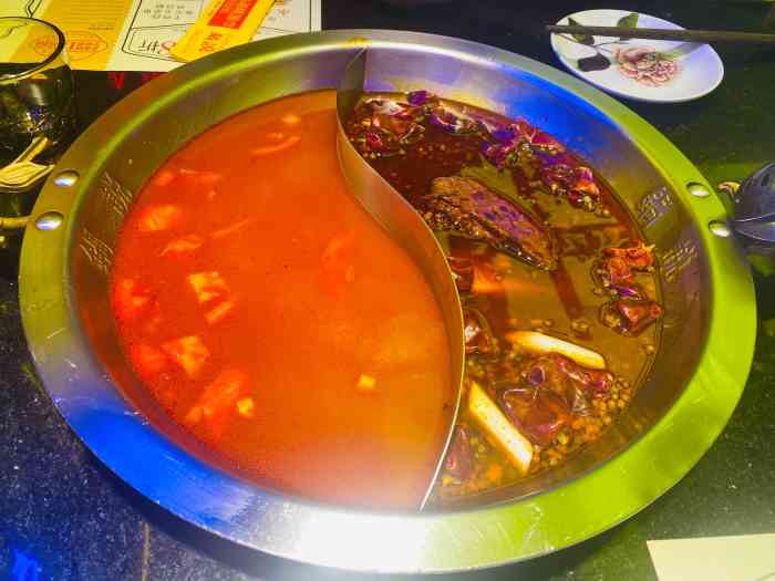 锅说一次用油重庆老火锅(五棵松店)-"比脸大的毛肚确实比脸大[呲牙]