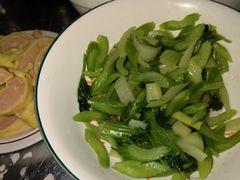-巷子里小酒馆(繁荣路店)