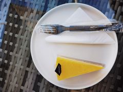 -UNI UNI(环亚凯瑟琳店)