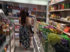 -王权免税店(普吉机场店)