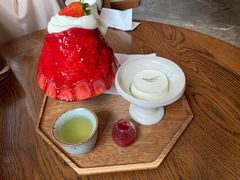 草莓雪地刨冰-Ginko银子(青龙街店)