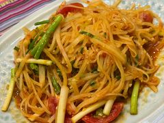 -香巴拉云南餐厅(华莱坞店)