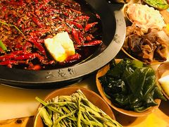 -黄潇洒老火锅(九眼桥宏济巷店)