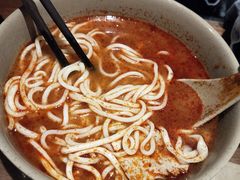 -亮亮面馆(经六路店)