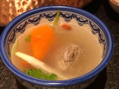 宁夏盐池滩羊手抓肉-丝路金桃·新疆菜(徐汇店)