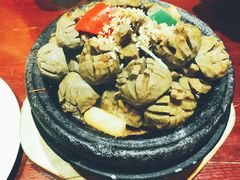 石锅手打牛肉丸-潮堂(环球金融中心店)