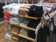 -优衣库(南宁江南万达店)