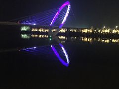 -南京眼步行桥