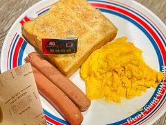 肠仔炒滑蛋配腐乳厚多士-敏华冰厅(天河城店)