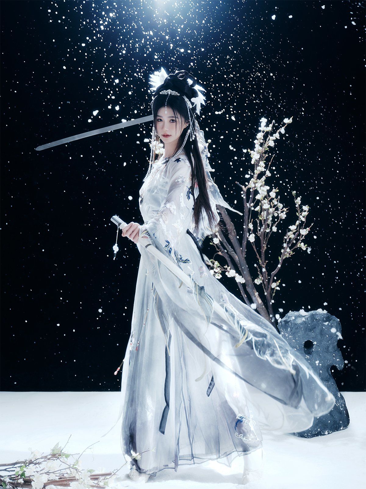 n🤍🤍🤍
风格:古装写真 雪景 唯美
