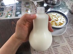 灯泡水牛奶-周大娘牛乳(旧寨古村总店)