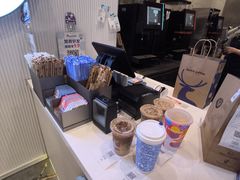 -瑞幸咖啡(凯德虹口龙之梦店)