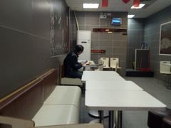 -华莱士·全鸡汉堡(湛江新华店)