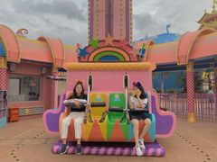 -七彩云南欢乐世界