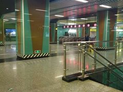 -大龙山(地铁站)