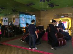 等候区-佳兆业国际影城(惠州IMAX店)