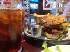 汉堡摩天轮-bluefrog蓝蛙(悠唐购物中心店)