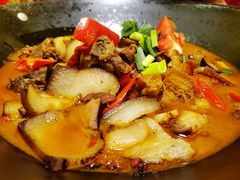 -富正毅三下锅·湘西韵味(天门山索道店)