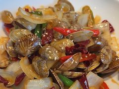 香辣炒花蛤-川流不息·地道川菜·小龙虾(松东路店)