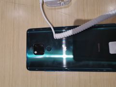 -华为授权体验店(中山公园来福士)