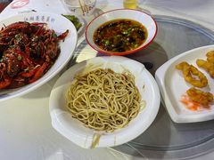 -江湖亮亮蒸虾大排档烤全羊清真(武汉总店)