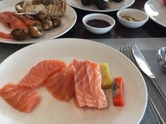 -荣誉国际酒店-云顶旋转餐厅