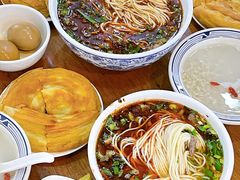 -牛一嘴·兰州牛肉面·大盘鸡(财富中心店)