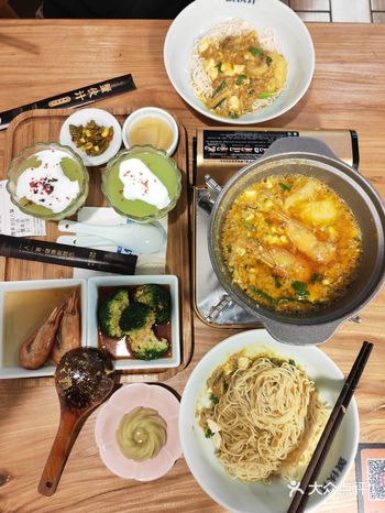 苏州把蟹黄面做成了艺术品了